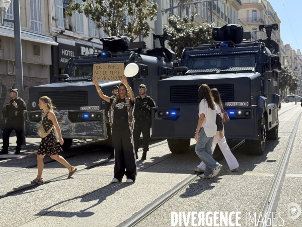 Mouvement  BLOQUONS TOUT  à Marseille