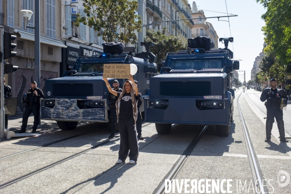 Mouvement  BLOQUONS TOUT  à Marseille