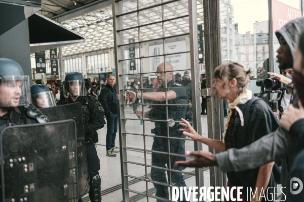 Mouvement du 10 septembre Bloquons tout a Paris