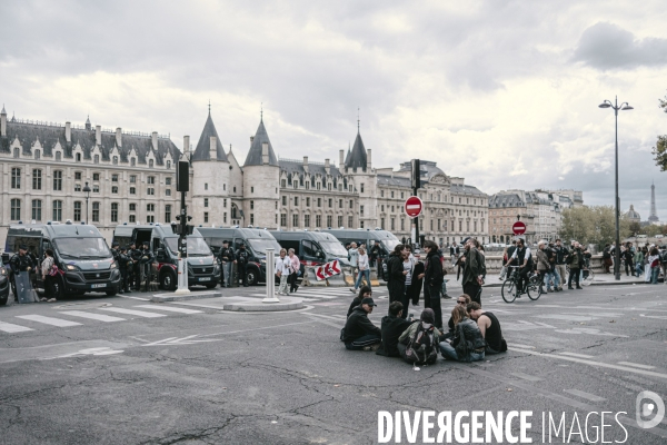 Mouvement du 10 septembre Bloquons tout a Paris