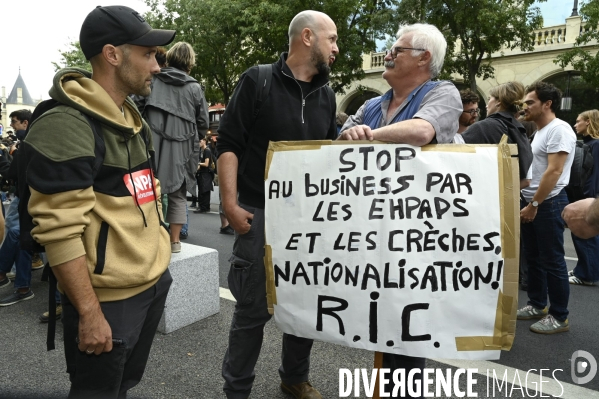 Manifestation   Bloquons tout  , le 10 septembre à Paris