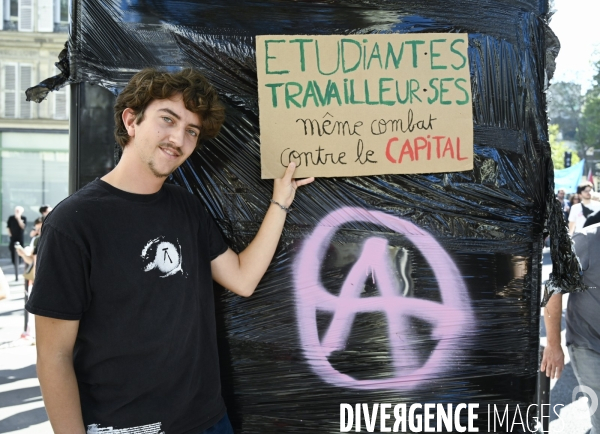 Mobilisation contre le gouvernement Lecornu, à l appel des syndicats le 18 septembre à Paris.