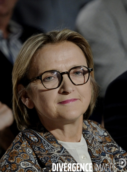 Dernier meeting de michel barnier avant le premier tour de la législative anticipée  