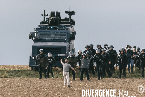Manifestation du futur a Bure contre le projet d’enfouissement de dechets nucleaires Cigeo