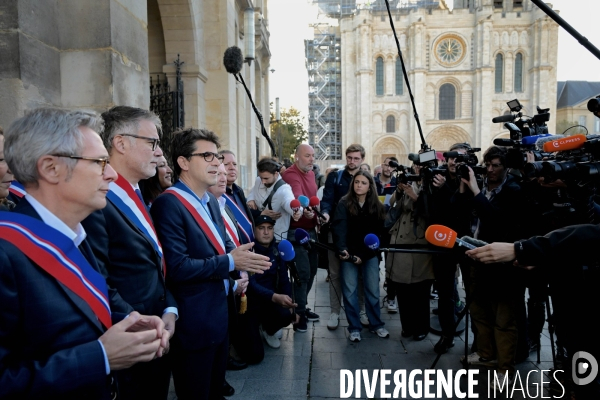 Pavoisement de la mairie de Saint Denis aux couleurs de la Palestine