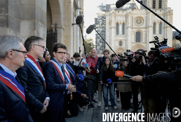 Pavoisement de la mairie de Saint Denis aux couleurs de la Palestine