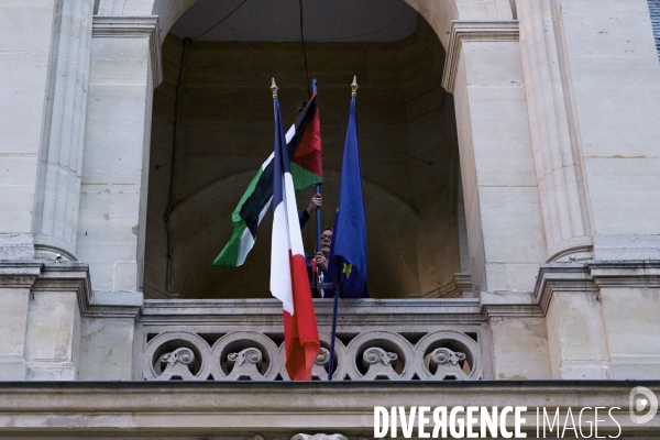 Pavoisement des mairies avec le drapeau palestinien