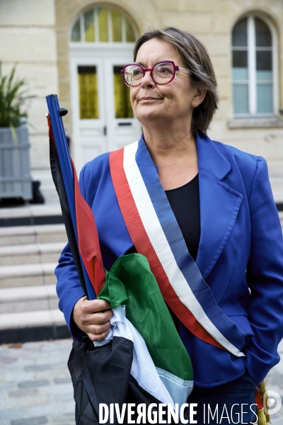 Pavoisement des mairies avec le drapeau palestinien
