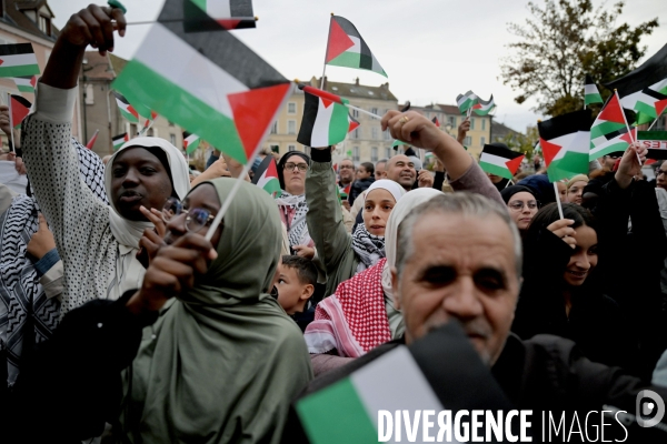Reconnaissance de la Palestine : Bruno Piriou maire de Corbeil-Essonnes décide de distribuer des drapeaux palestiniens aux habitants