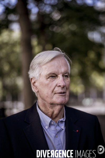 Michel Barnier en campagne, législative partielle