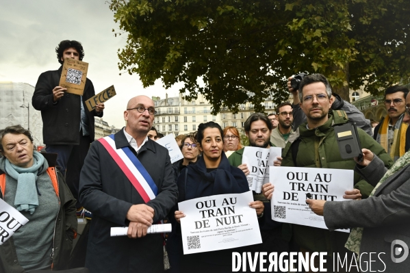 La SNCF dégrade le service des trains de nuits internationaux Paris-Berlin et Paris-Vienne. Le collectif oui aux trains de nuit dénonce.