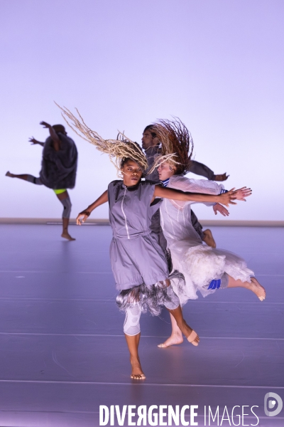 BOCA ABISSAL - Rafaela Sahyoun - Ballet de la ville de Sao Paulo