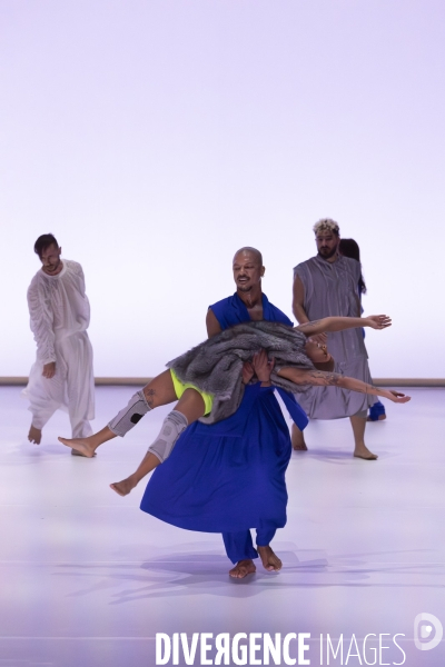 BOCA ABISSAL - Rafaela Sahyoun - Ballet de la ville de Sao Paulo