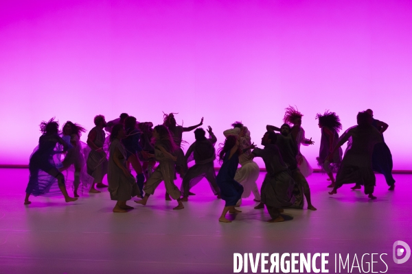 BOCA ABISSAL - Rafaela Sahyoun - Ballet de la ville de Sao Paulo