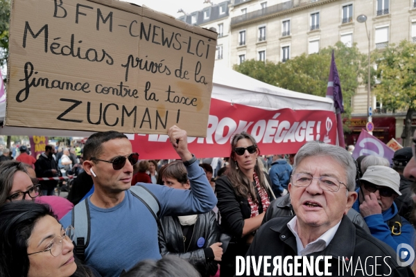 Jean Luc Melechon à la manifestation de l intersyndicale