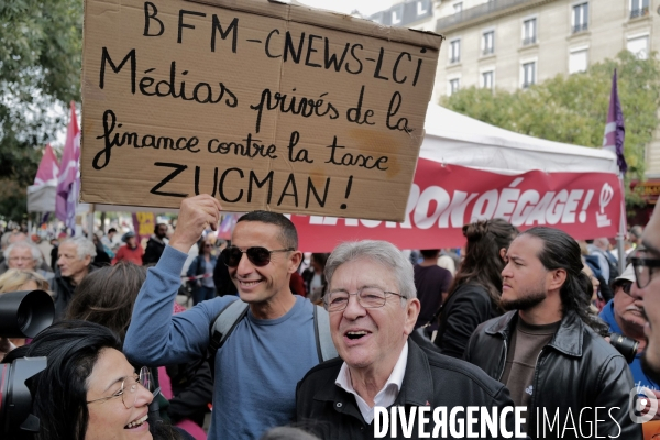 Jean Luc Melechon à la manifestation de l intersyndicale