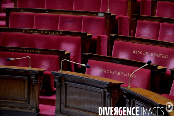 L Hemicycle vide de L Assemblée Nationale