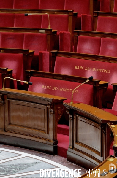 L Hemicycle vide de L Assemblée Nationale