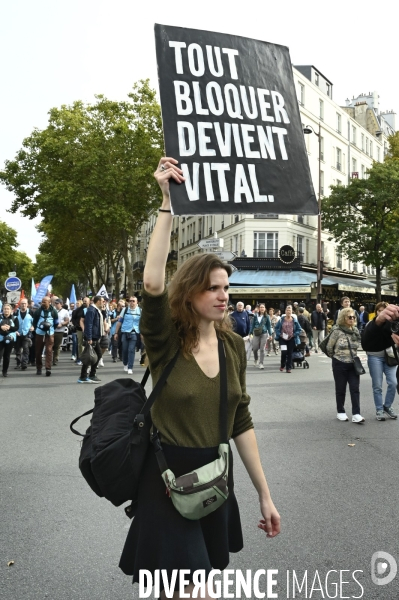 Manifestation Intersyndicale du 2 Octobre 2025 à Paris