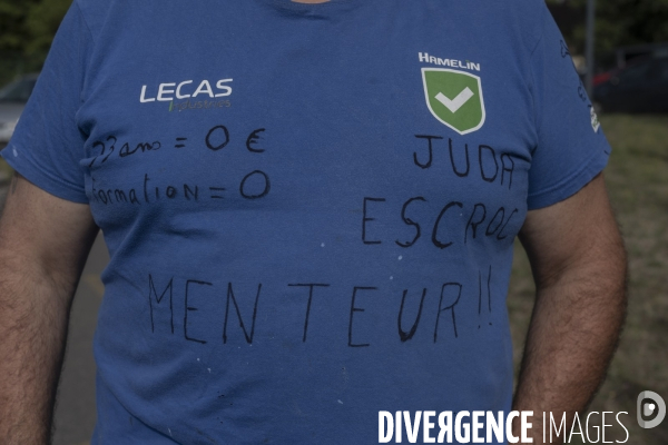 Rassemblement des anciens salariés de la papeterie Lecas à Nersac en Charente