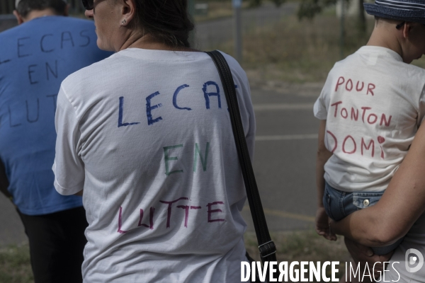 Rassemblement des anciens salariés de la papeterie Lecas à Nersac en Charente