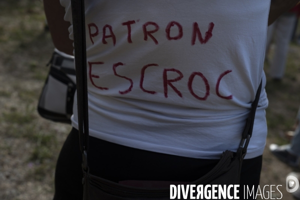 Rassemblement des anciens salariés de la papeterie Lecas à Nersac en Charente