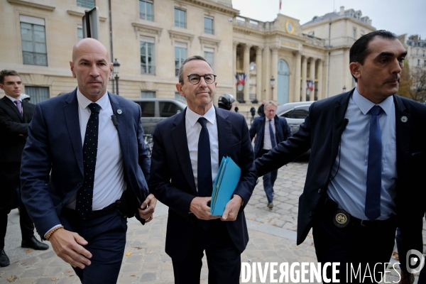 Démission de Sebastien Lecornu / réunion d urgence chez Les Républicains