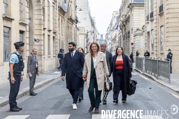 Les partis de gauche reçus à Matignon