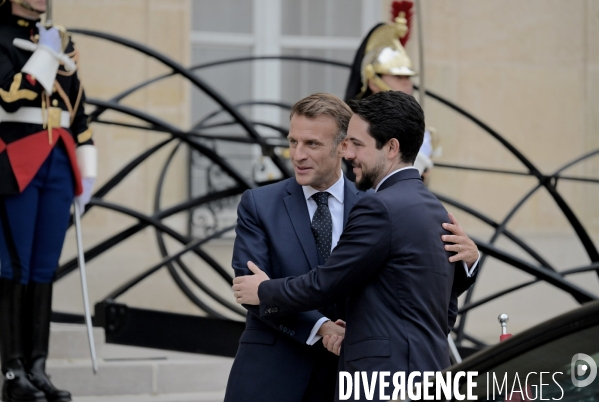 Emmanuel Macron reçoit Son Altesse Hussein ben Abdallah, Prince héritier du Royaume de Jordanie