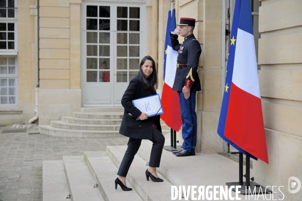 Sébastien LECORNU Premier ministre /  Premiere réunion de travail avec les membres du Gouvernement