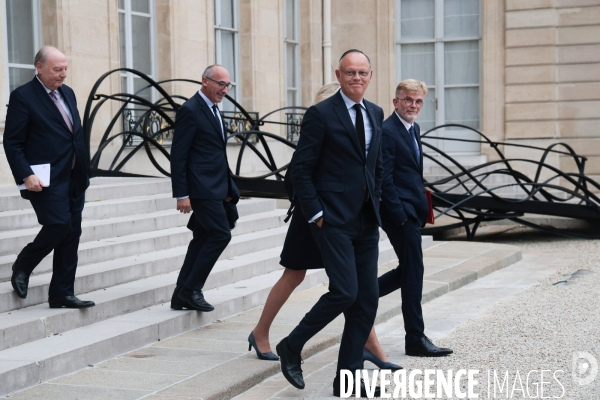 Les chefs de partis a l elysee 