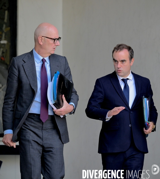 Premier conseil des ministres du gouvernement Lecornu