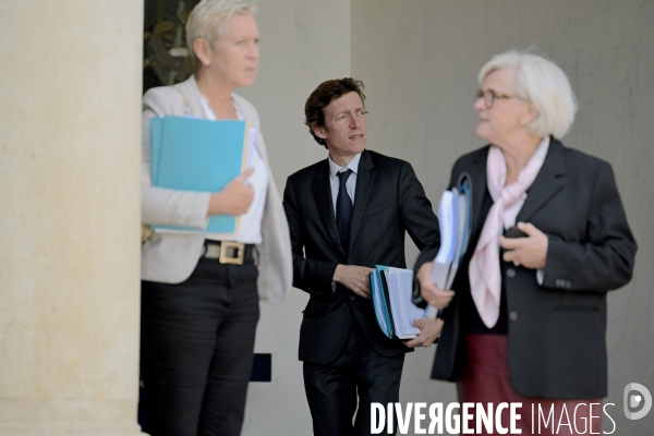 Premier conseil des ministres du gouvernement Lecornu