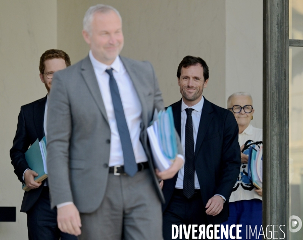 Premier conseil des ministres du gouvernement Lecornu
