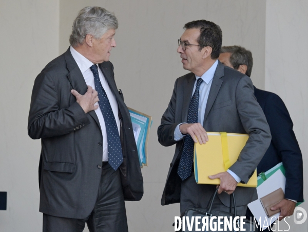 Premier conseil des ministres du gouvernement Lecornu