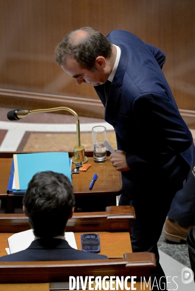 Sébastien Lecornu échappe à la censure, le gouvernement se maintient