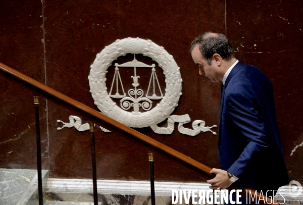 Sébastien Lecornu échappe à la censure, le gouvernement se maintient 