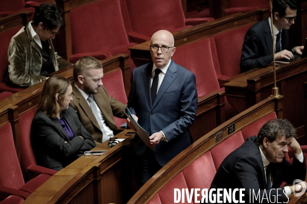 Sébastien Lecornu échappe à la censure, le gouvernement se maintient 