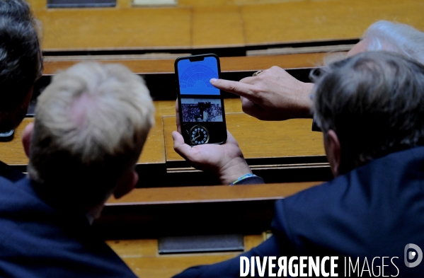 Sébastien Lecornu échappe à la censure, le gouvernement se maintient 