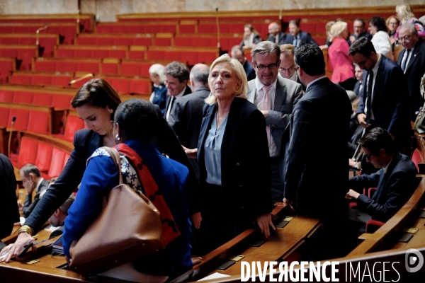 Sébastien Lecornu échappe à la censure, le gouvernement se maintient 