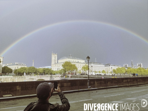 Arc en ciel Paris Quai de l Horloge