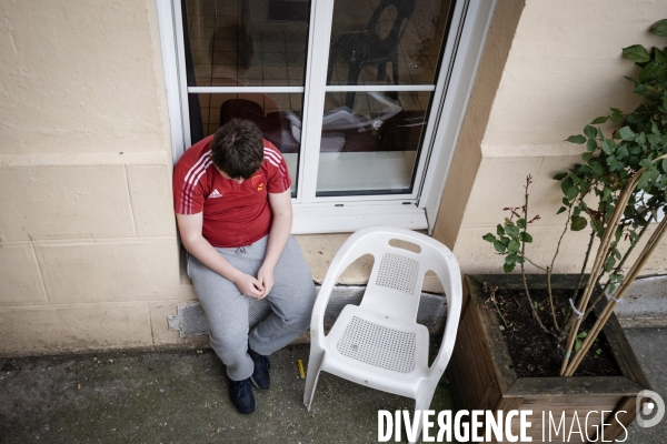 Illustrations Vivre en foyer