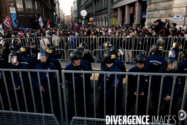 Budapest- hongrie - entre pouvoir et opposition, la fête nationale du peuple hongrois