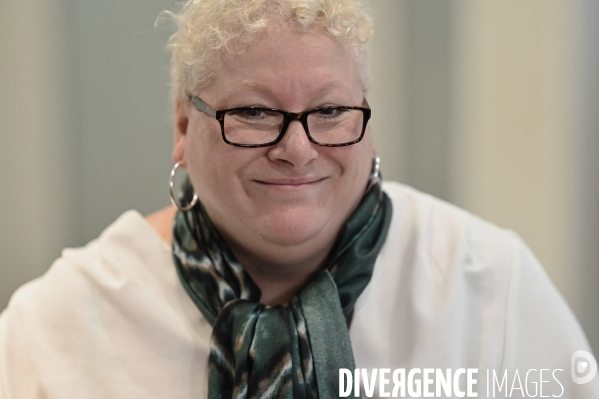 Cyberharcèlement contre Brigitte Macron : dix personnes jugées à Paris  