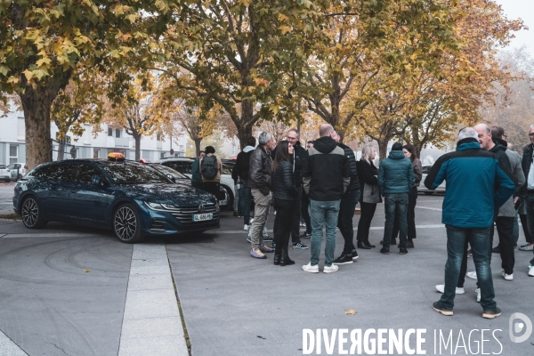 Greve des taxis a Dijon contre la convention tarifaire de la CNAM