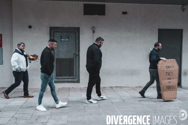 Greve des taxis a Dijon contre la convention tarifaire de la CNAM