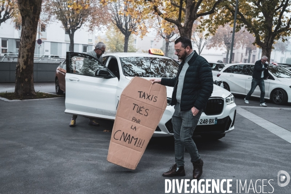 Greve des taxis a Dijon contre la convention tarifaire de la CNAM