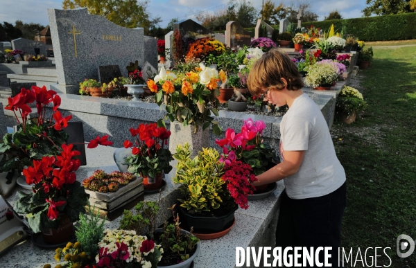 La toussaint au Cimetiere de salies de bearn