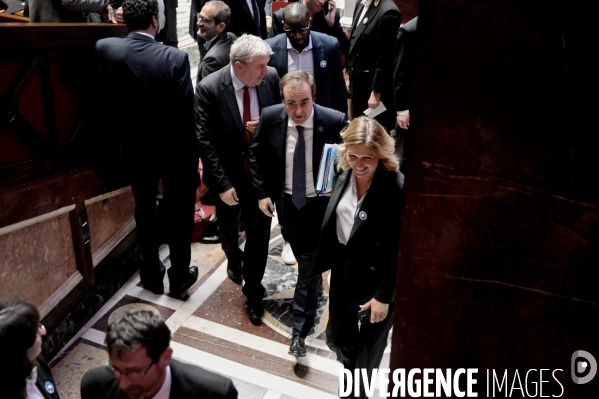 Assemblee Nationale / Questions au gouvernement