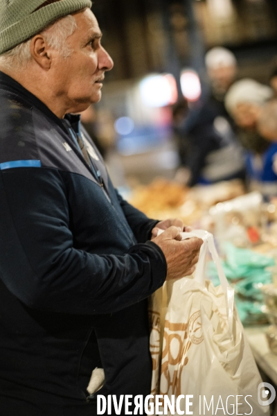Distribution de repas solidaire